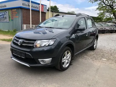 Gebraucht Dacia Sandero Stepway 90 PS (66 kW) 2016 Grau Limousine