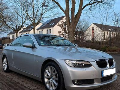 Silber Gebraucht 2009 BMW 320 Cabriolet Sport Line Cabrio | 13.800 € (Fairer Preis)