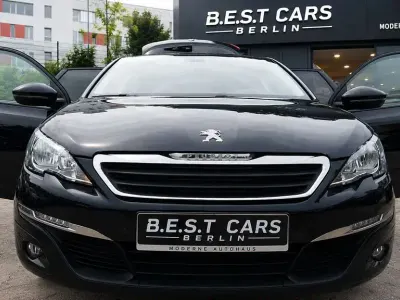 Gebraucht Peugeot 308 131 PS (96 kW) 2018 Blau Limousine