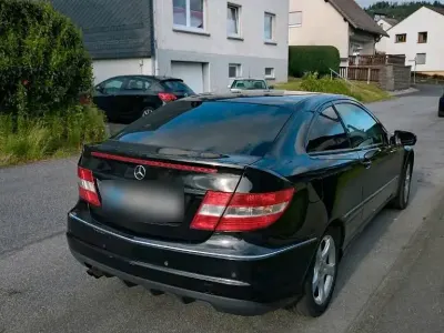 Gebraucht Mercedes CLC180 140 PS (102 kW) 2008 Schwarz Kleinwagen