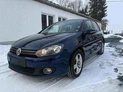 Gebraucht VW Golf VI 105 PS (77 kW) 2011 Schwarz Kleinwagen