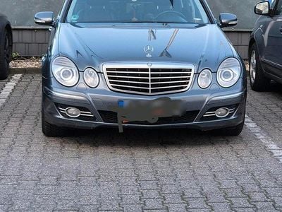 Mercedes E280