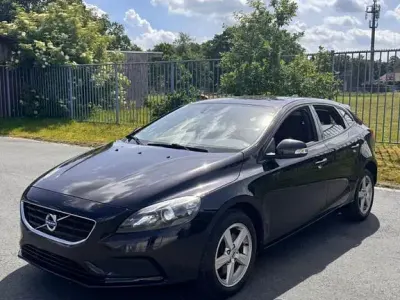 Gebraucht Volvo V40 150 PS (110 kW) 2014 Schwarz Limousine