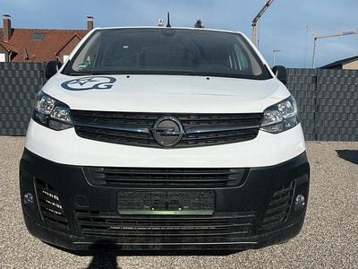 Usata Opel Vivaro 120 CV (88 kW) 2023 Bianco Monovolume