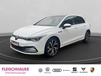 Gebraucht VW Golf VIII Style 150 PS (110 kW) 2024 Weiss Limousine