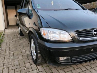 gebraucht Opel Zafira A 1.8 Benzin 7 Sitzer