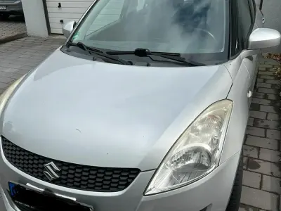 Gebraucht Suzuki Swift 75 PS (55 kW) 2013 Silber Kleinwagen