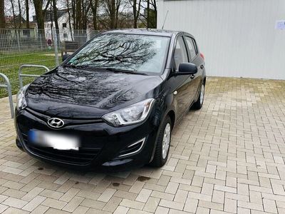 gebraucht Hyundai i20 / 2015 86 PS