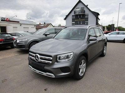 Mercedes GLB180