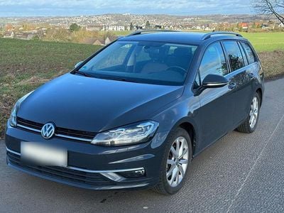 Second-hand VW Golf VII Highline 150 CP (110 kW) 2019 Gri Break