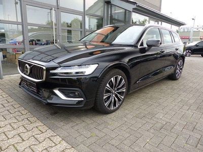 Gebraucht Volvo V60 Plus 197 PS (144 kW) 2022 Black stone Kombi