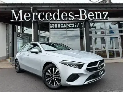 Gebraucht Mercedes A200 163 PS (119 kW) 2023 Iridiumsilber (metallic) Kleinwagen