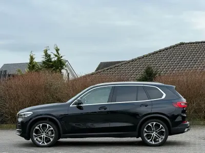 Gebraucht BMW X5 Sport Line 340 PS (250 kW) 2022 Schwarz SUV