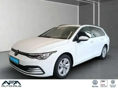 Gebraucht VW Golf VIII Life 150 PS (110 kW) 2024 Weiß Kombi