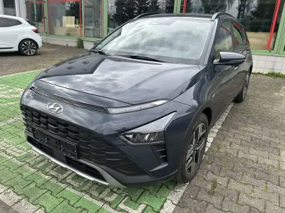 Gebraucht Hyundai Bayon Intro Edition 101 PS (74 kW) 2022 Aurora grey / met SUV