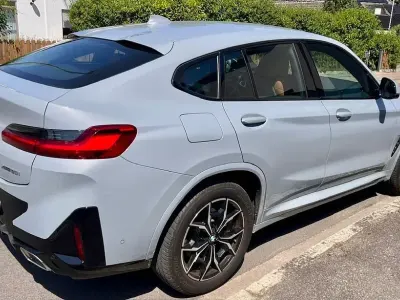 Gebraucht BMW X4 Performance 184 PS (135 kW) 2024 Grau SUV