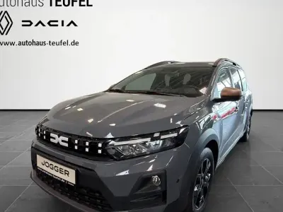 Neu Dacia Jogger Extreme 110 PS (80 kW) 2026 Grau Van / Kleinbus