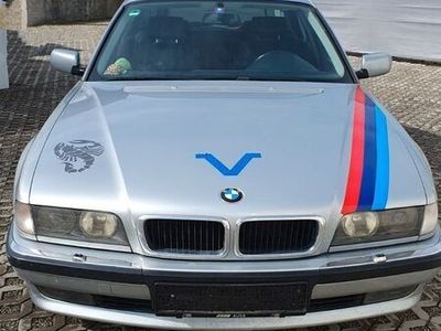 gebraucht BMW 750 (E38) i (326 PS) 12V
