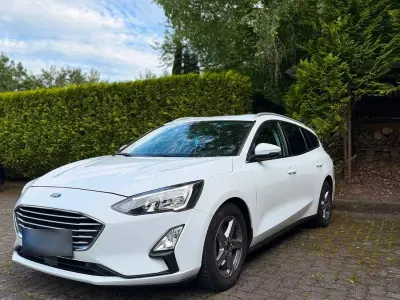 Gebraucht Ford Focus Active 120 PS (88 kW) 2020 Weiß Kombi