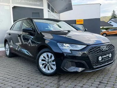Używany Audi A3 Basis 150 KM (110 kW) 2022 Czarny Sedan/Limuzyna