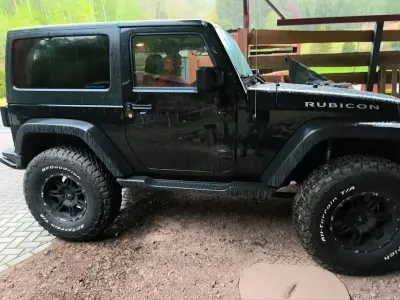 Gebraucht Jeep Wrangler Rubicon 200 PS (147 kW) 2011 Schwarz SUV