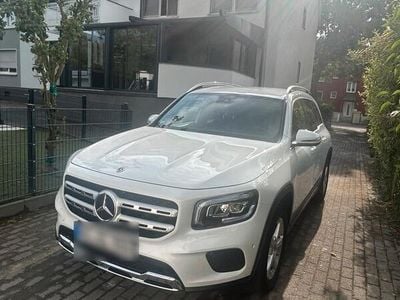 Mercedes GLB200