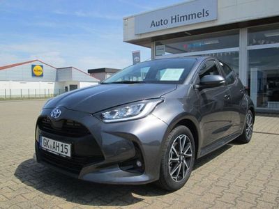 gebraucht Toyota Yaris Hybrid Club Basis + Comfort-Paket