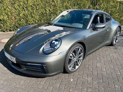 Porsche 911 Carrera