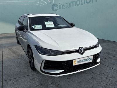 Gebraucht VW Passat R-line 150 PS (110 kW) 2024 Weiß Kombi