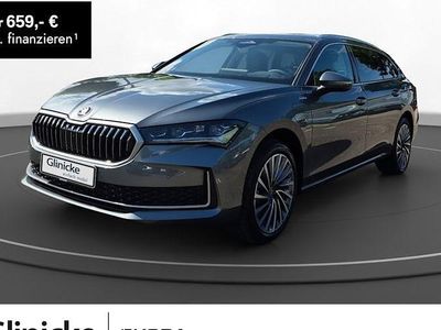 Grau Neu 2025 Skoda Superb LAURIN & KLEMENT Kombi | 49.826 € (Guter Preis)