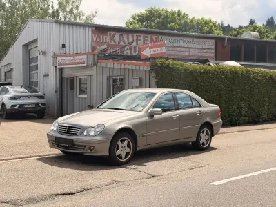 Gebraucht Mercedes C180 143 PS (105 kW) 2006 Silber Limousine
