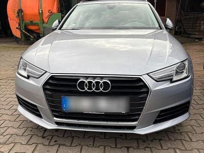 Gebraucht Audi A4 150 PS (110 kW) 2016 Silber Kombi