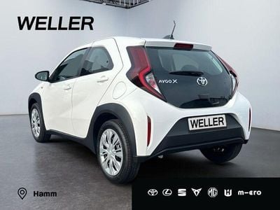 Neu Toyota Aygo X Business Edition 72 PS (52 kW) 2025 Weiss SUV