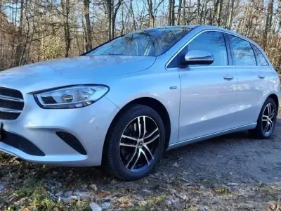 Gebraucht Mercedes B250 Edition 160 PS (117 kW) 2021 Silber Kleinwagen