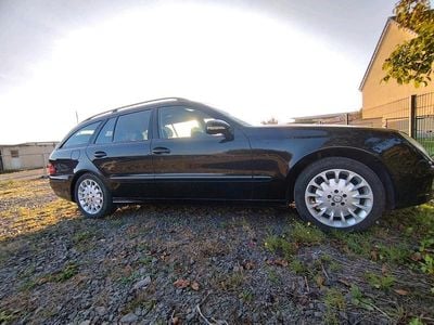 Mercedes E200