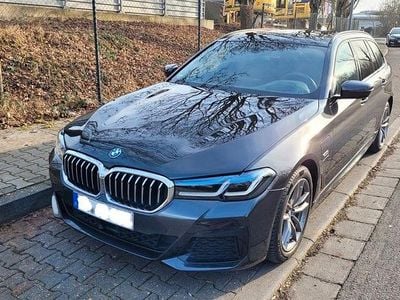Gebraucht BMW 530e Shadowline 292 PS (214 kW) 2022 Schwarz Kombi