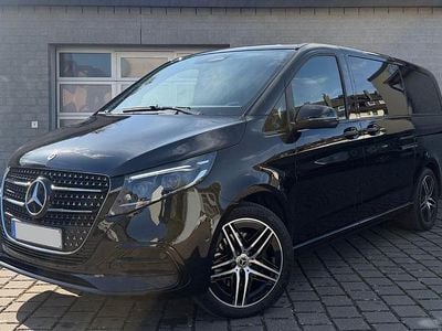Usata Mercedes V300 Exclusive 237 CV (174 kW) 2025 Nero Monovolume