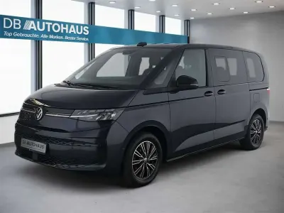 Second-hand VW T7 Life 150 CP (110 kW) 2024 Albastru Van