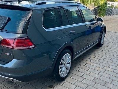 Usata VW Golf Alltrack 179 CV (131 kW) 2018 Grigio Station wagon