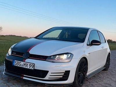 Weiß Gebraucht 2014 VW Golf VII GTI Limousine | 12.000 € (Fairer Preis)