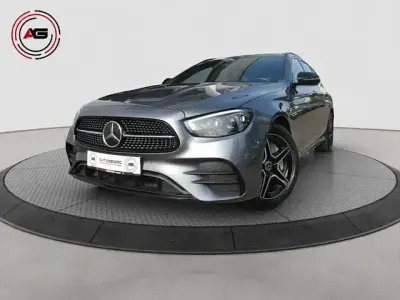 Używany Mercedes E300 AMG 306 KM (225 kW) 2020 Szary Kombi