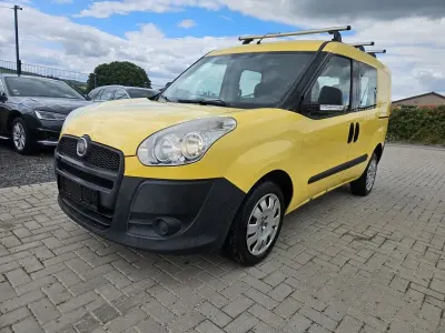 Gebraucht Fiat Doblò Basis 95 PS (69 kW) 2011 Other Van / Kleinbus