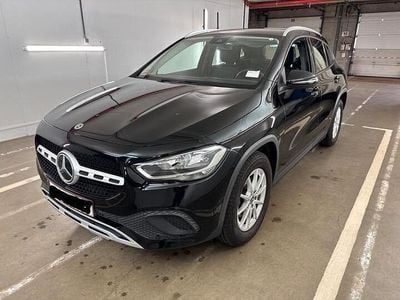 Mercedes GLA180
