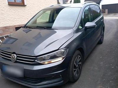 Gebraucht VW Touran Join 116 PS (85 kW) 2018 Grau Van / Kleinbus