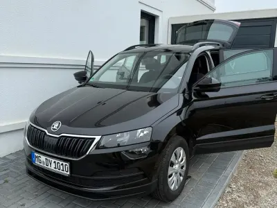 Gebraucht Skoda Karoq 116 PS (85 kW) 2020 Schwarz SUV