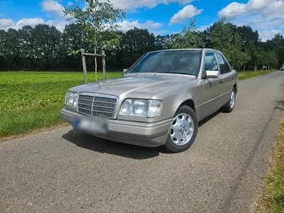 Gebraucht Mercedes E320 220 PS (161 kW) 1995 Silber Limousine