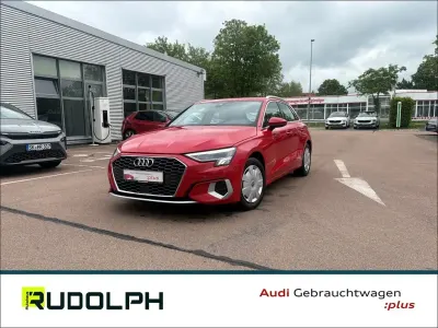 Gebraucht Audi A3 Advanced 110 PS (80 kW) 2022 Tangorot metallic Limousine