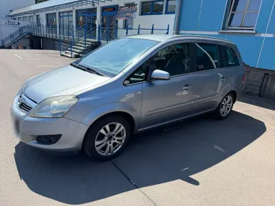 Gebraucht Opel Zafira 116 PS (85 kW) 2009 Van / Kleinbus
