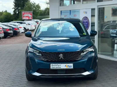 Gebraucht Peugeot 3008 Active 131 PS (96 kW) 2021 Blau SUV