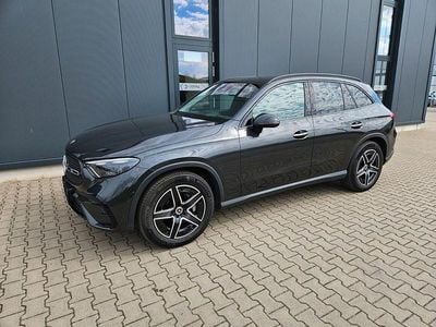 Gebraucht Mercedes GLC220 AMG Line Premium Plus 197 PS (144 kW) 2024 Grau SUV